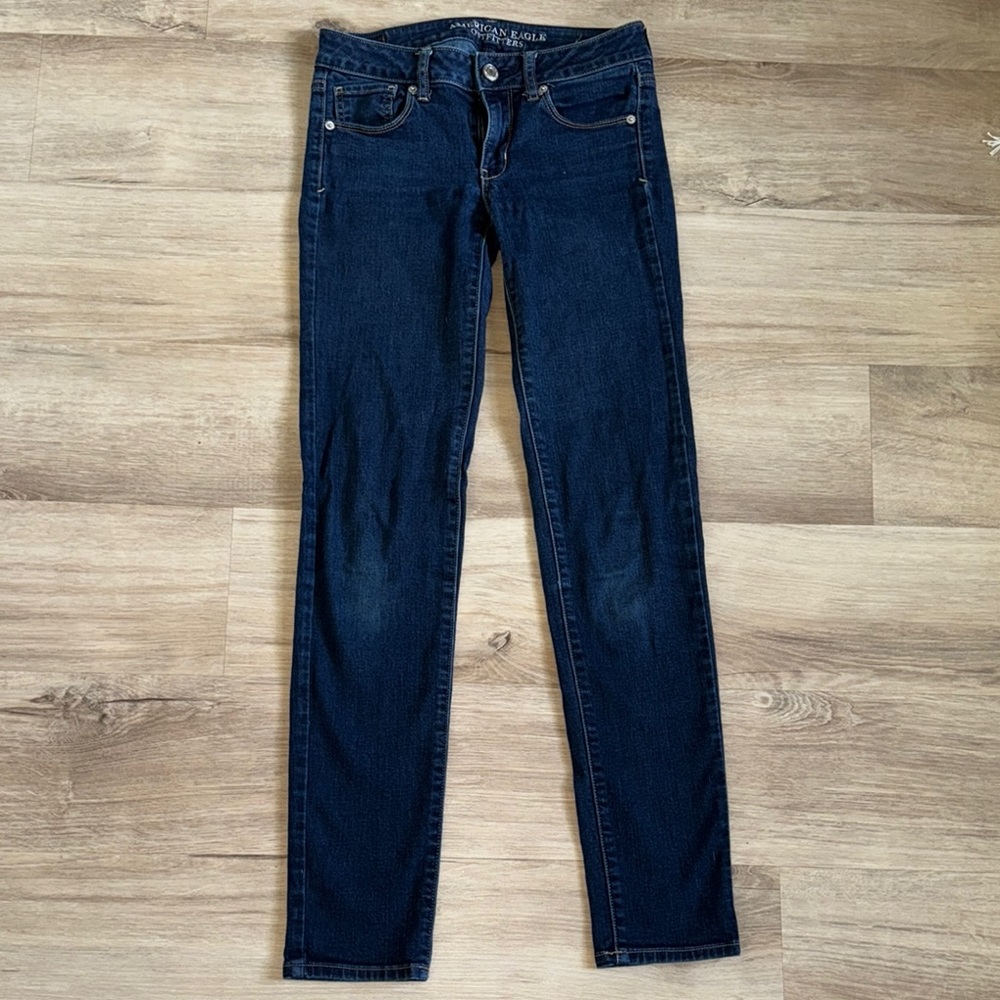 American Eagle Women's Dark Blue Jeans